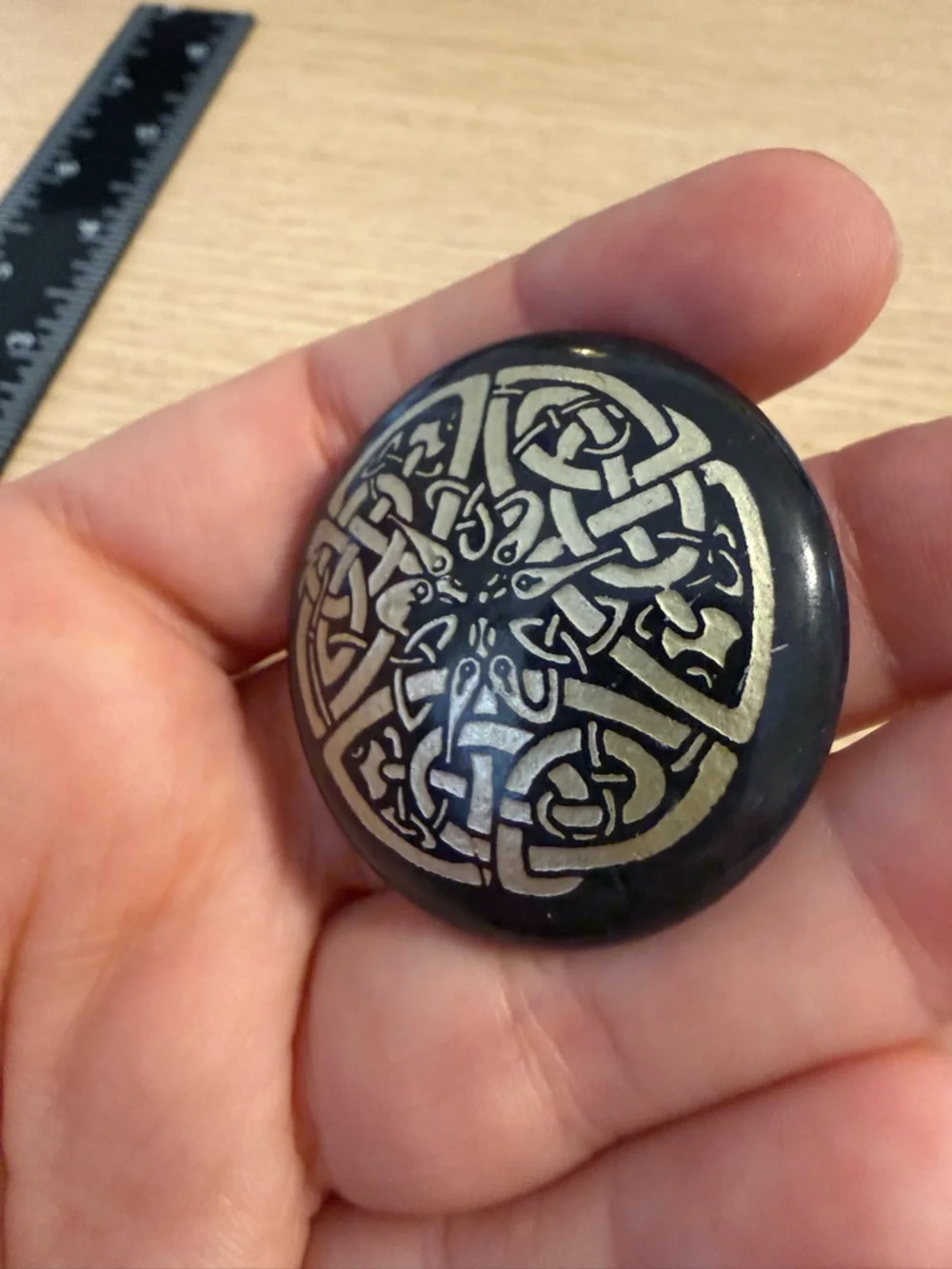 N/A decorative round